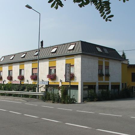 Hotel Ponte Autostrada 세리아테 외부 사진