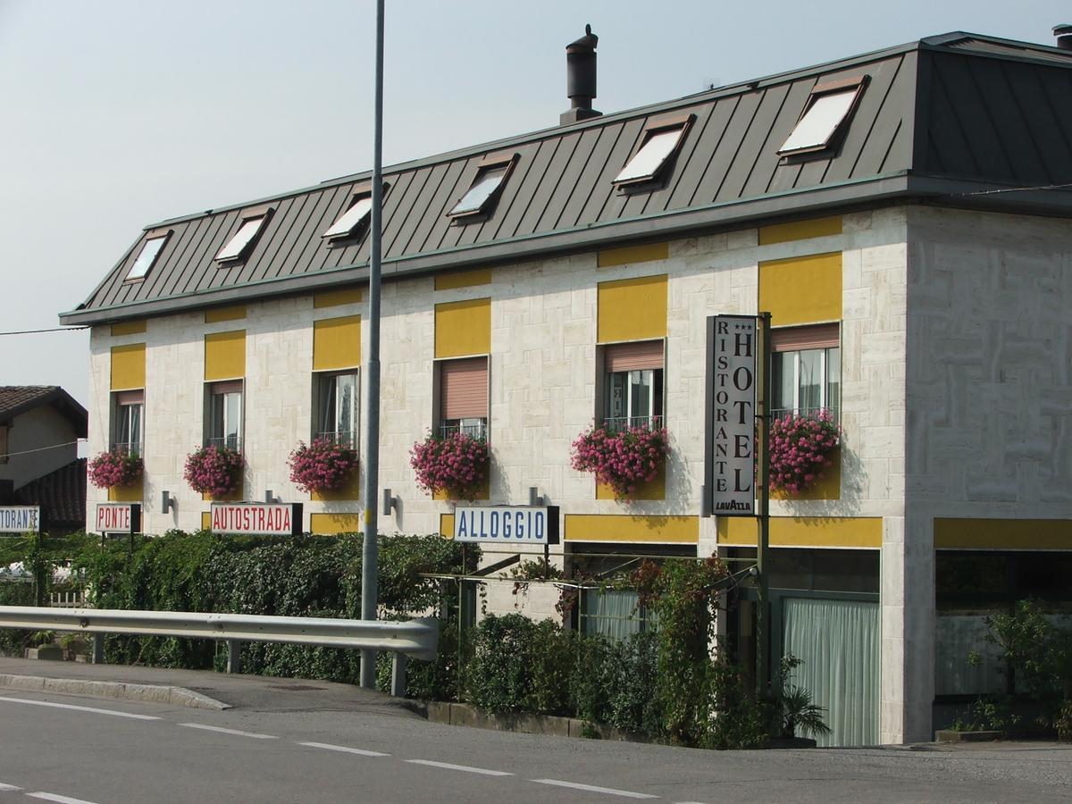 Hotel Ponte Autostrada 세리아테 외부 사진