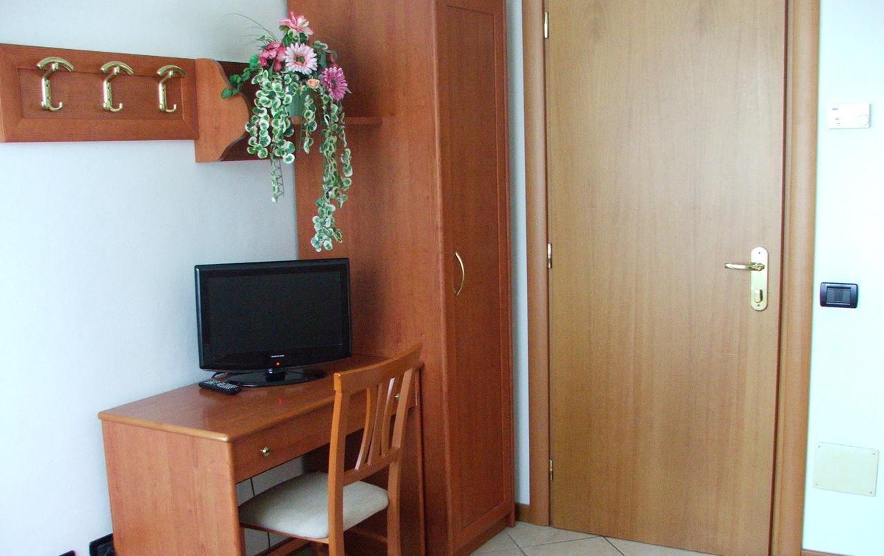 Hotel Ponte Autostrada 세리아테 외부 사진