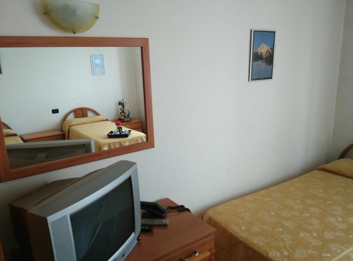 Hotel Ponte Autostrada 세리아테 외부 사진
